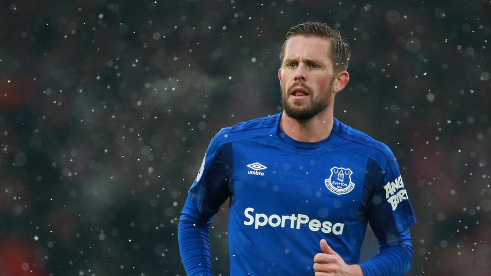 男子200自赛场掀高潮